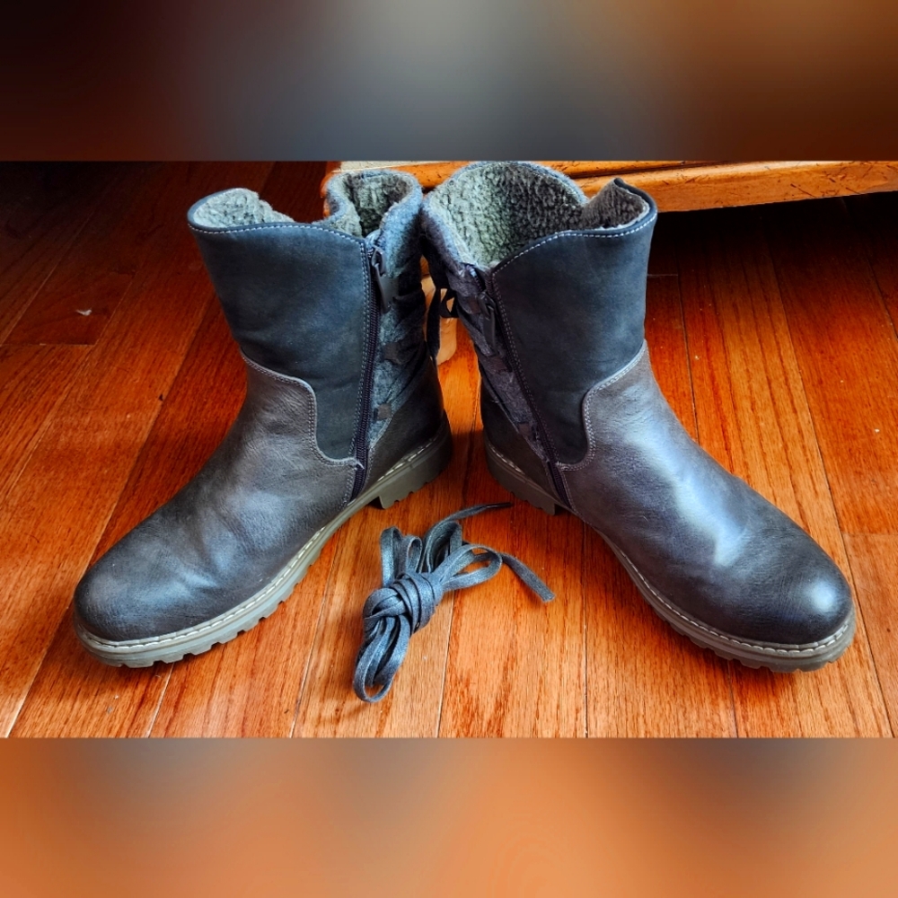 Patrizia Dawna Boot